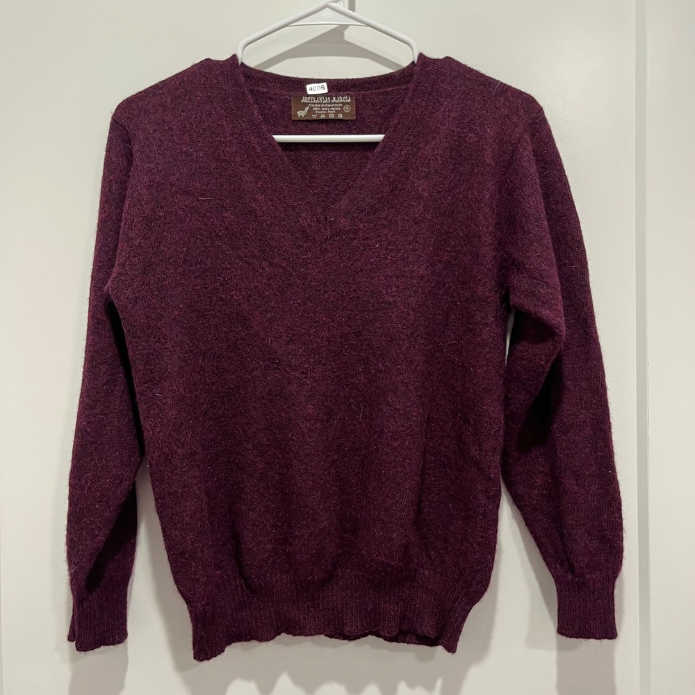 Artesanias Marcia Baby Alpaca V-Neck Sweater Burgundy Purple Made in Peru Small
